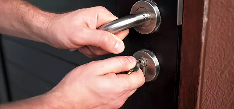 Door Closer Repair & Installation Garden City